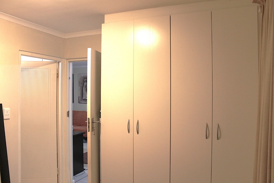 1 Bedroom Property for Sale in Gordons Bay Central Western Cape